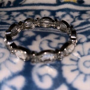 Crystal Link Stretch Bracelet - Silver Tone